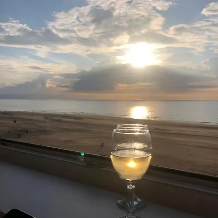 Luxe App - Zeedijk Mariakerke - Prachtig Zeezicht * Ostend